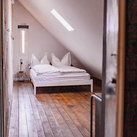 Lehrerwohnung Wusterhausen