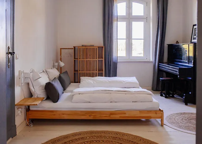 Lehrerwohnung アパート